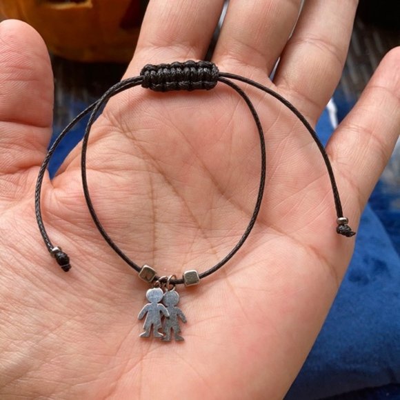 Siblings two boys 👦🏻 👦🏻 minimalist bracelet - Picture 8 of 10